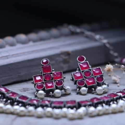 Red oxidised Pearl Necklace Set